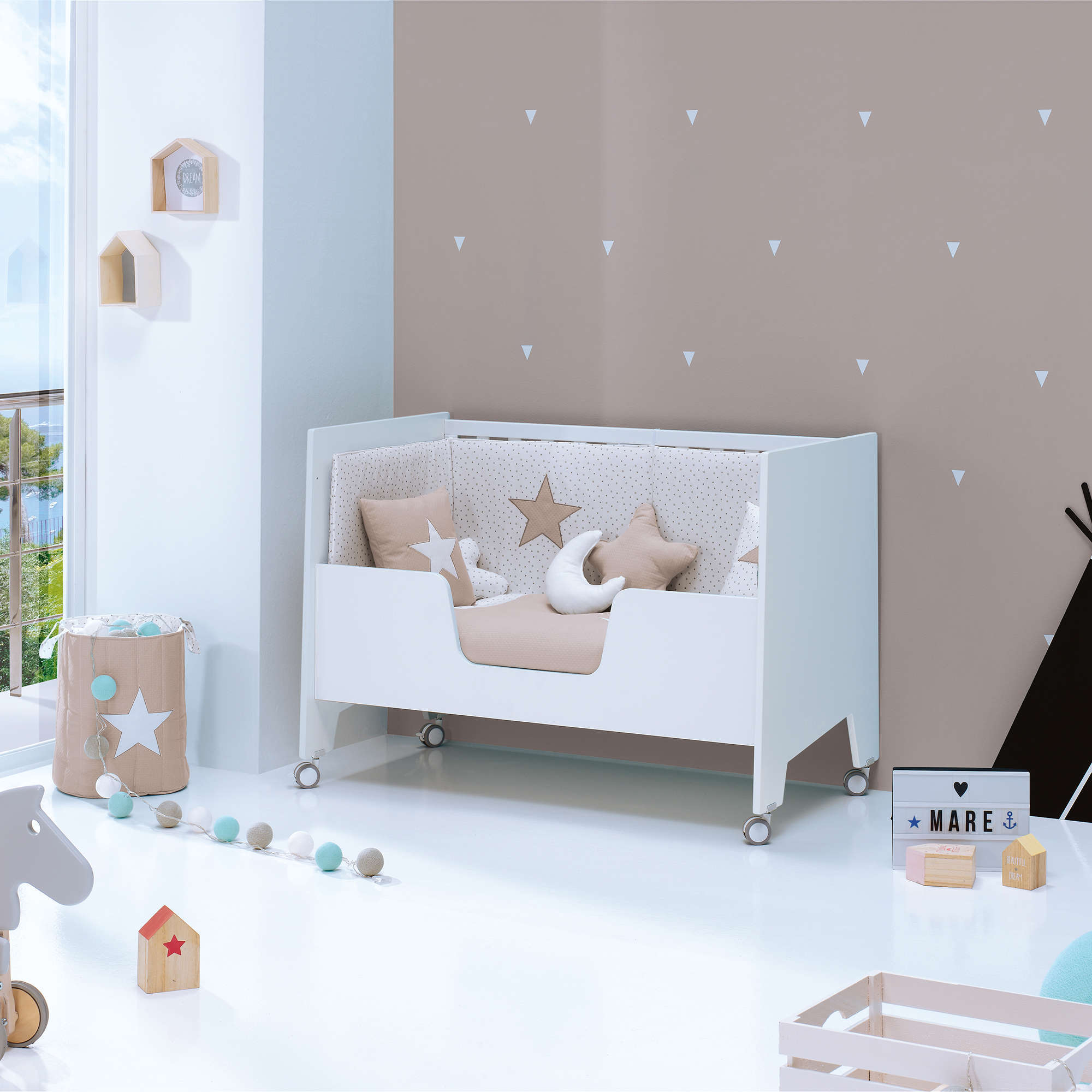 Cuna colecho OMNI blanca de 60x120 con barrera para cama infantil
