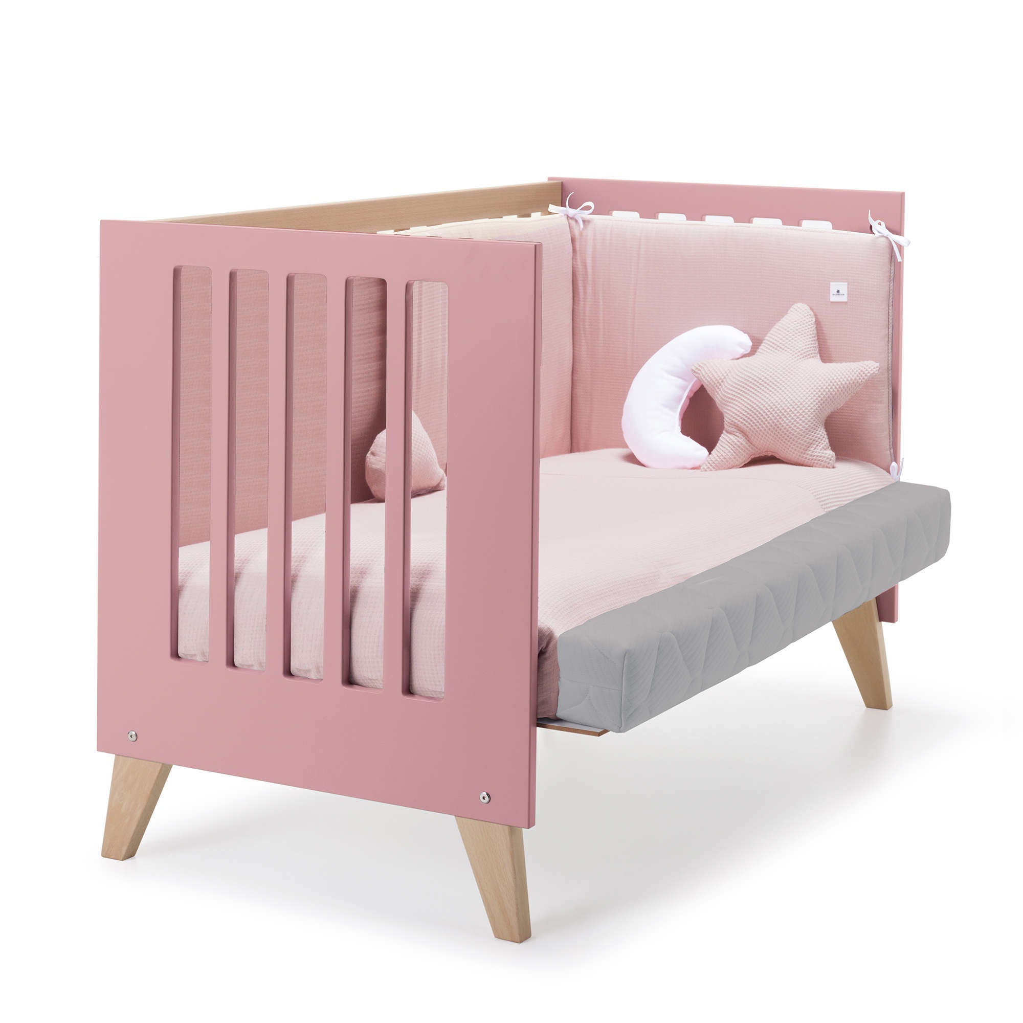 cuna colecho de madera en color rosa para bebés