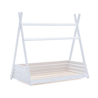 cama infantil montessori con estructura blanca en forma de cabaña