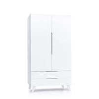 Armario infantl de color blanco y estilo nórdico y minimalista